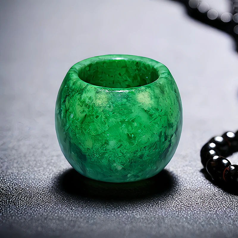Vintage Fashion Guild - 22mm Green Real Jade Rings for
